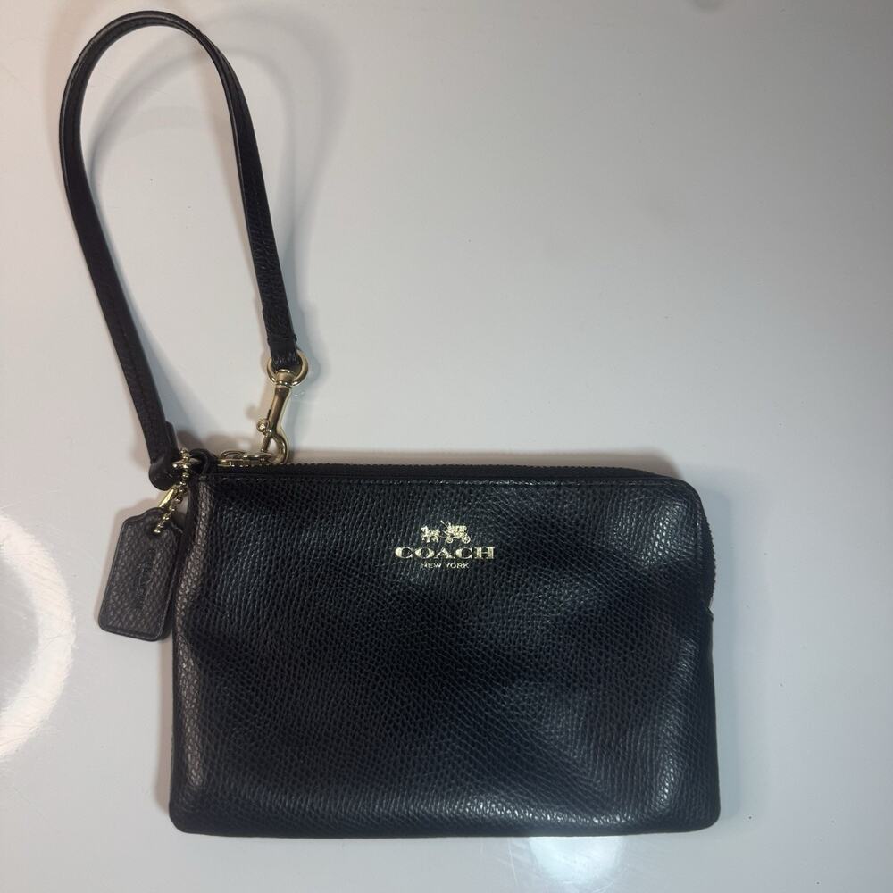 Coach Black Pebble Leather Corner Zip Wristlet Wallet Gold Hardware New York